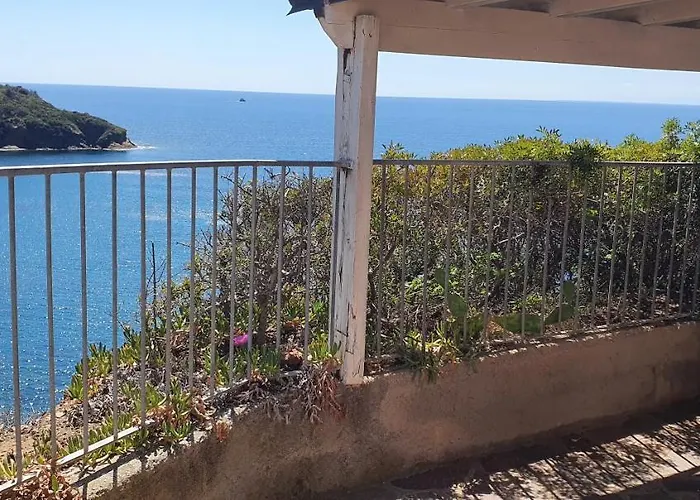 Rosa Dei Venti Est Апартаменты *